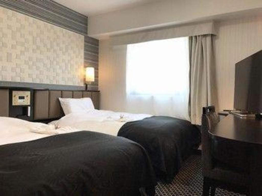 Apa Hotel Chiba Inzaimakinohara-Ekimae Narita Bagian luar foto