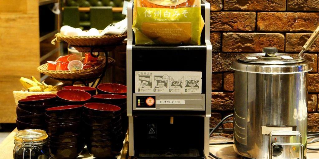 Apa Hotel Chiba Inzaimakinohara-Ekimae Narita Bagian luar foto
