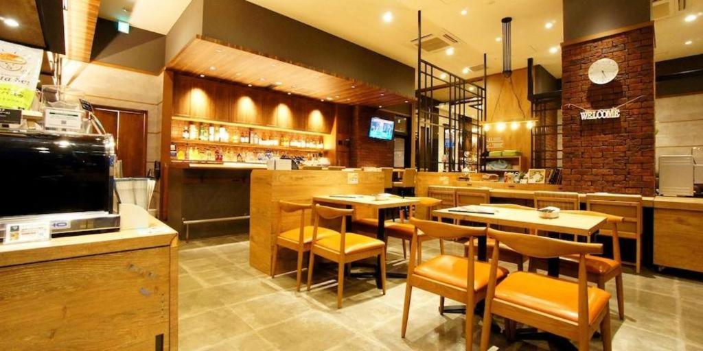 Apa Hotel Chiba Inzaimakinohara-Ekimae Narita Bagian luar foto
